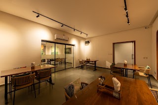 THE JOINT - Bar.Cafe