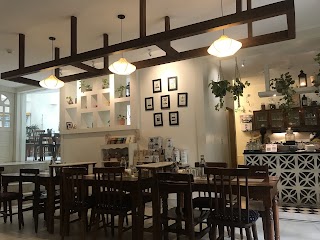 Roastery Coffee House