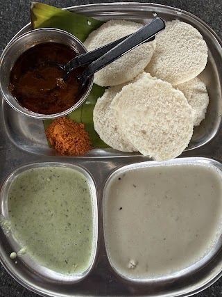 Nani's Tiffins